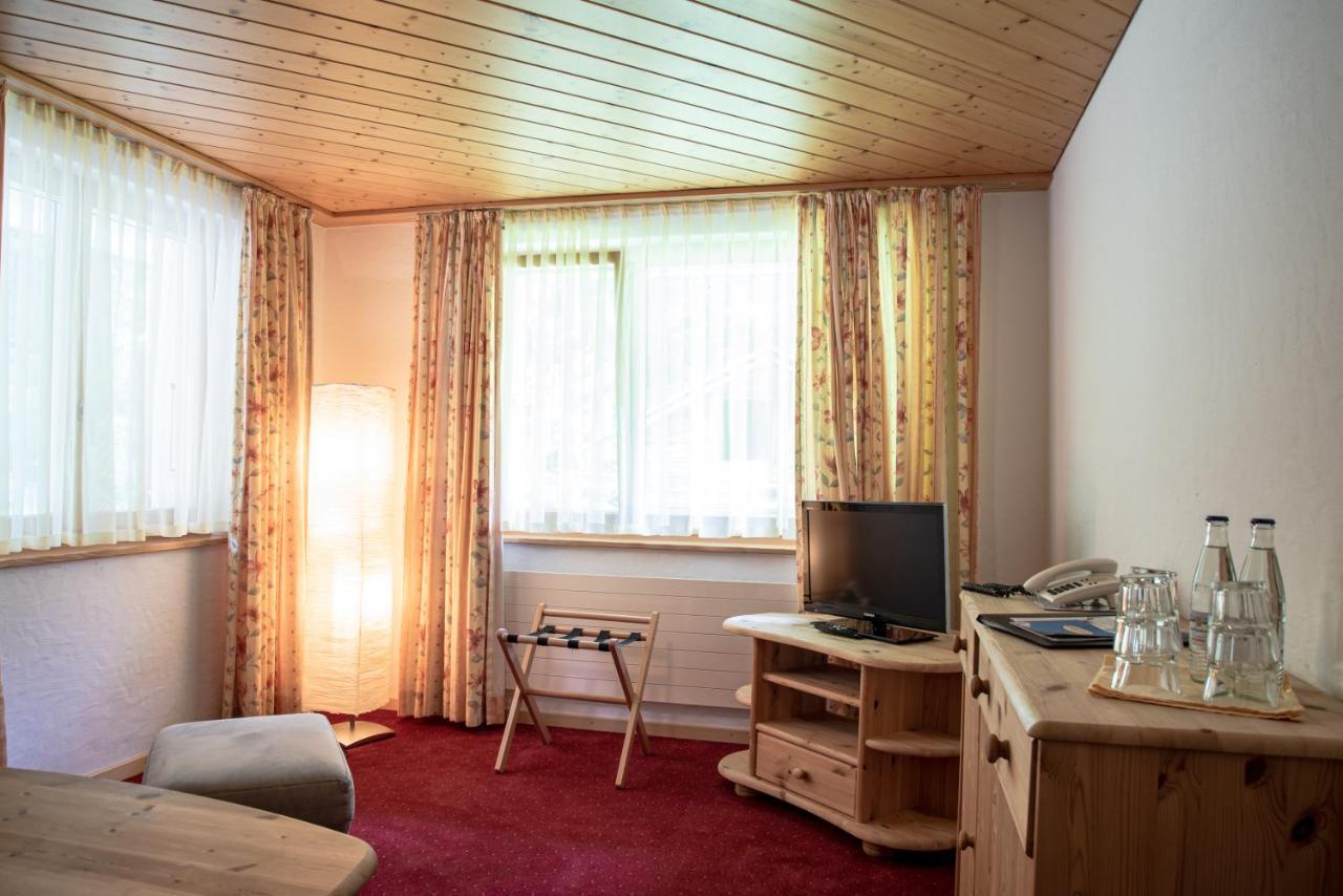 Typically Swiss Hotel Ermitage كاندرستغ المظهر الخارجي الصورة