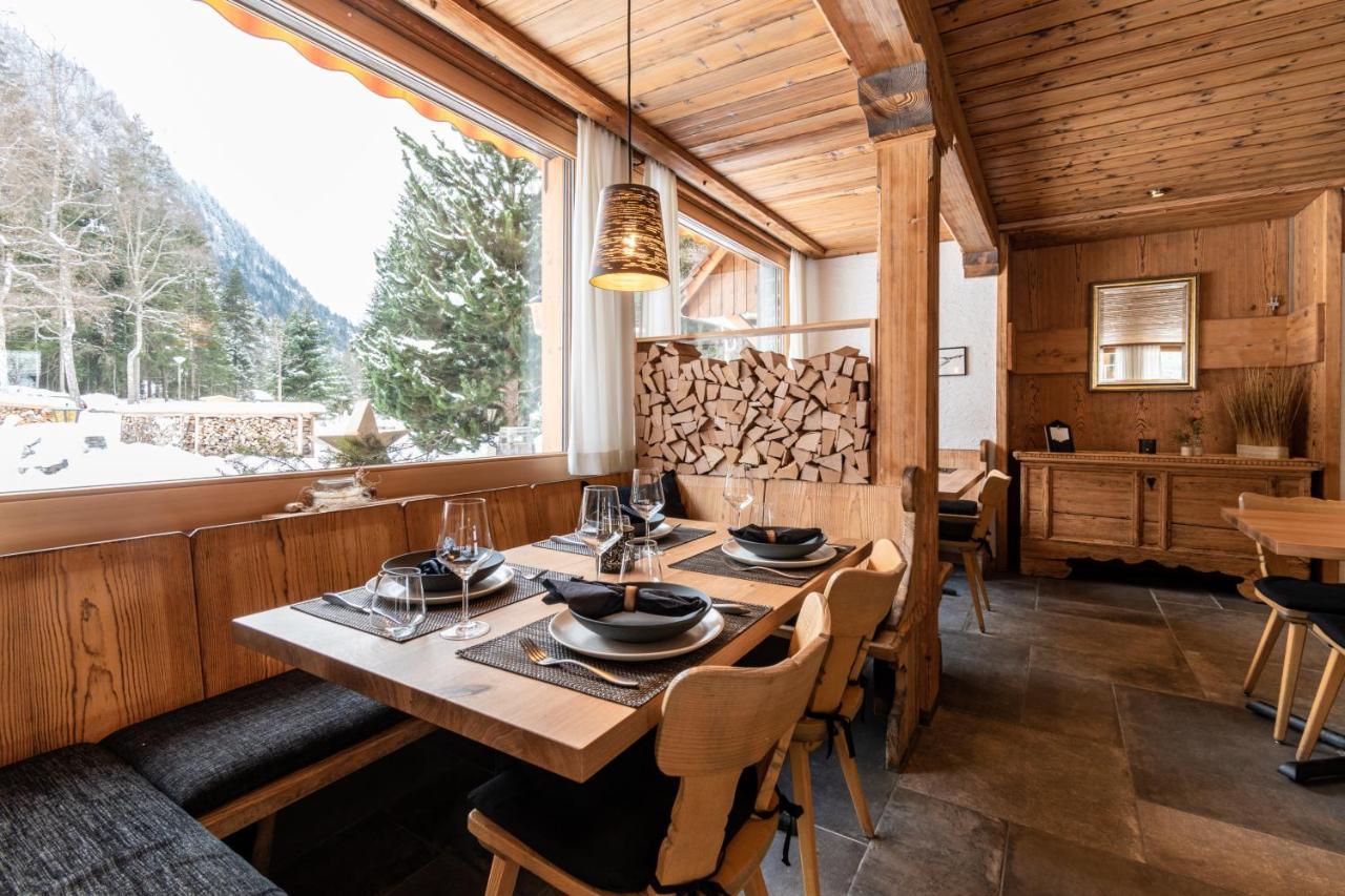 Typically Swiss Hotel Ermitage كاندرستغ المظهر الخارجي الصورة
