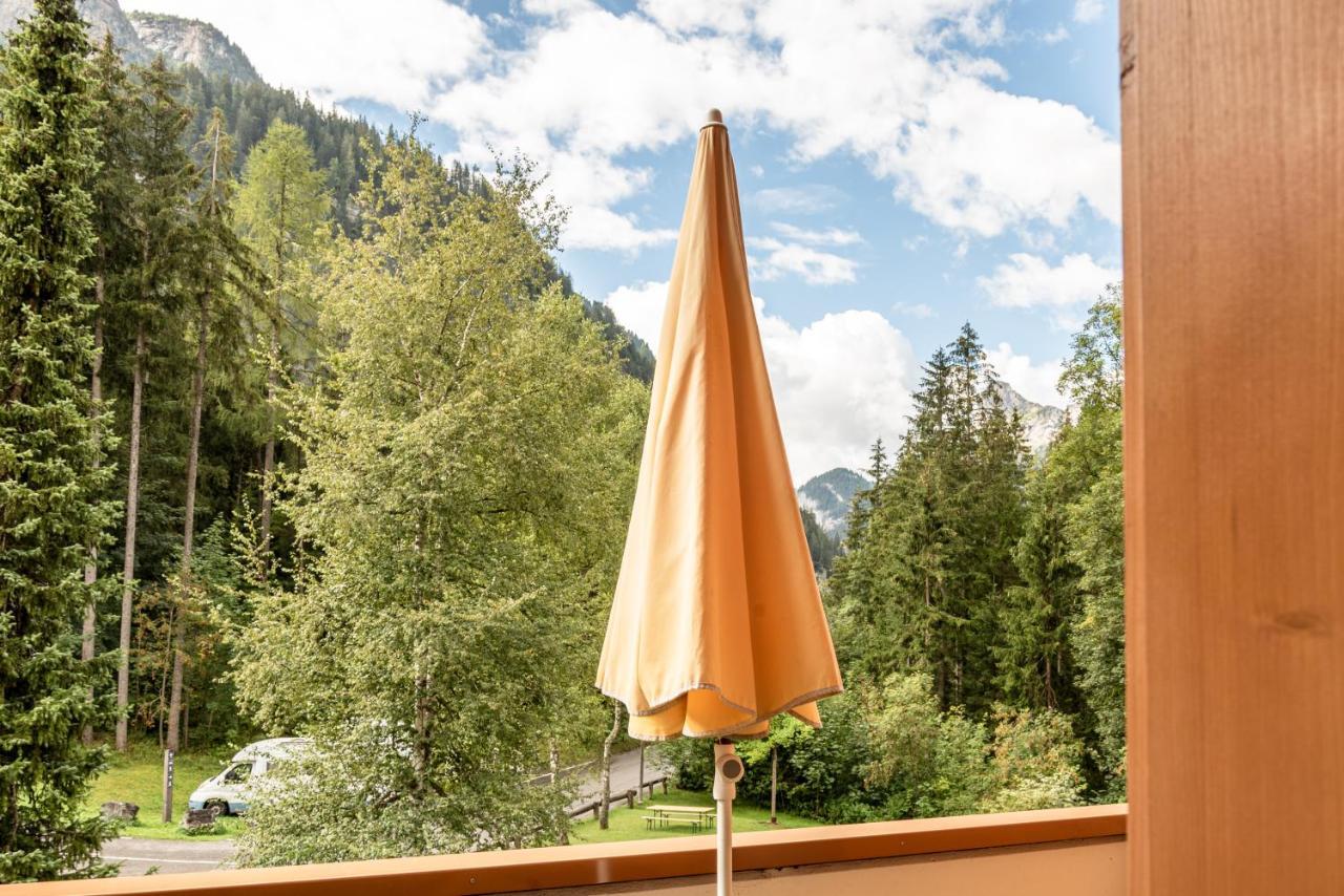 Typically Swiss Hotel Ermitage كاندرستغ المظهر الخارجي الصورة