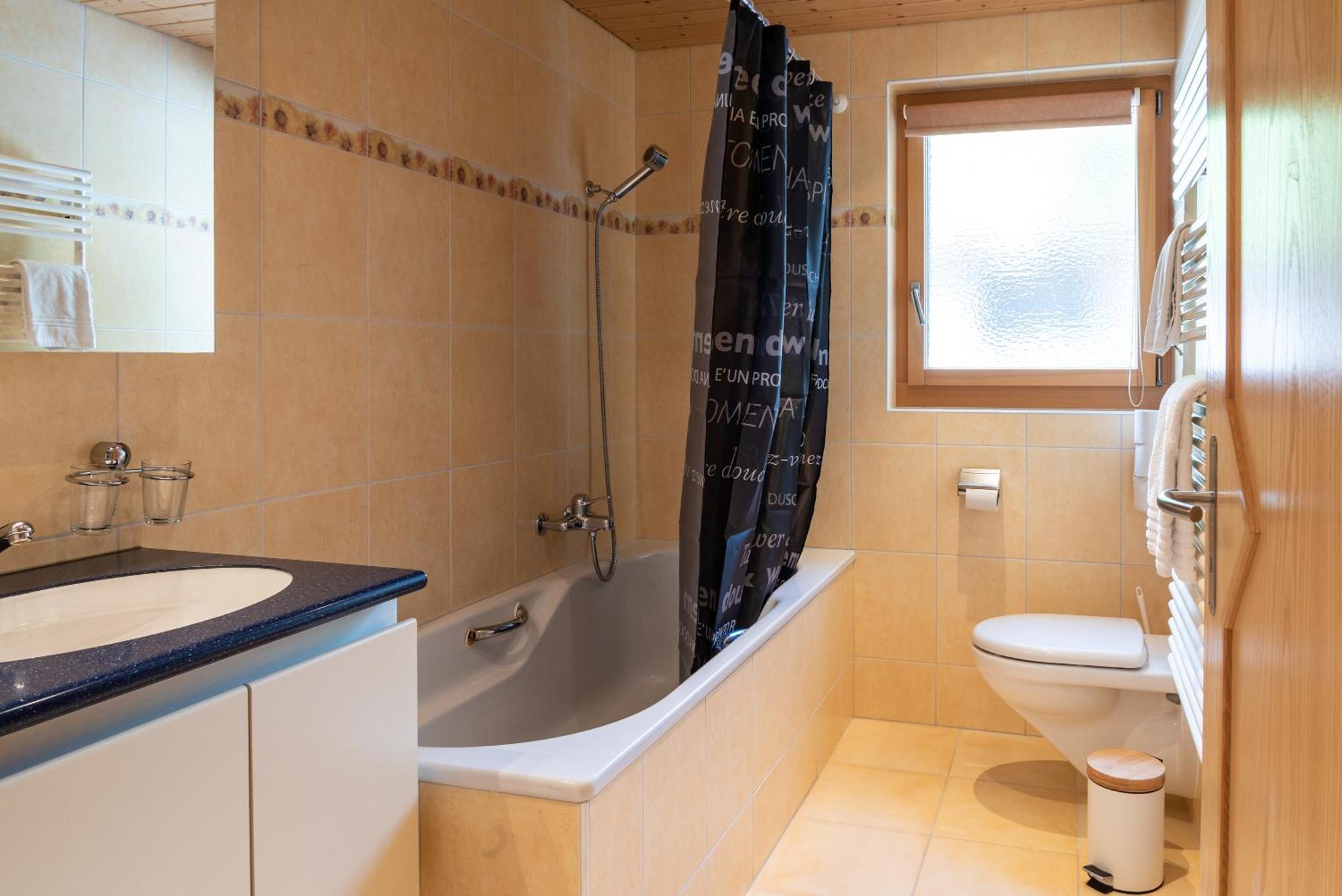 Typically Swiss Hotel Ermitage كاندرستغ المظهر الخارجي الصورة